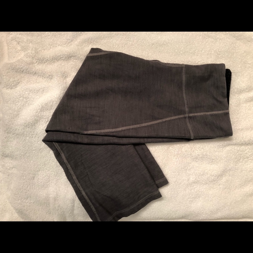 Lululemon Cropped Yoga Pants